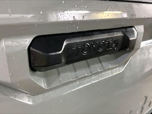Certified 2026 Toyota Tundra SR5 w/ TRD Off-Road Package AWD/4WD image 29
