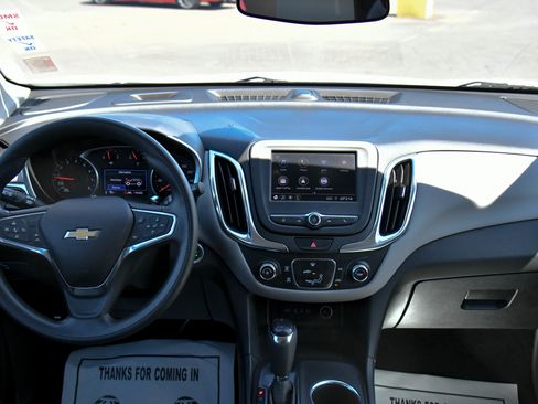 Used 2020 Chevrolet Equinox LT image 34