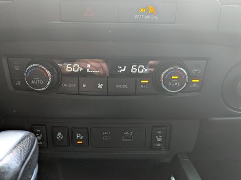 Used 2022 Nissan Frontier SV AWD/4WD image 20