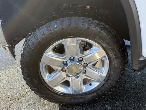 Used 2021 Chevrolet Silverado 3500 LTZ w/ LTZ Premium Package image 19