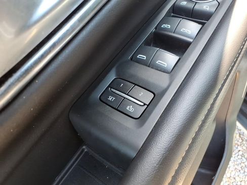 Used 2022 Chevrolet Tahoe Premier w/ Texas Edition AWD/4WD image 19