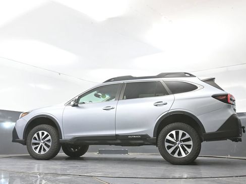 Used 2021 Subaru Outback Premium w/ Popular Package #1 AWD/4WD image 55