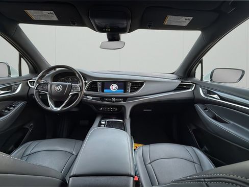 Used 2022 Buick Enclave Essence w/ Sport Touring Edition image 12