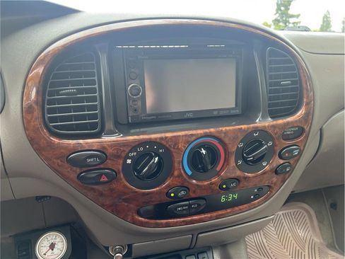 Used 2006 Toyota Tundra Limited AWD/4WD image 19