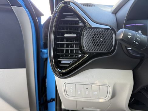 New 2025 Kia Soul EX image 25