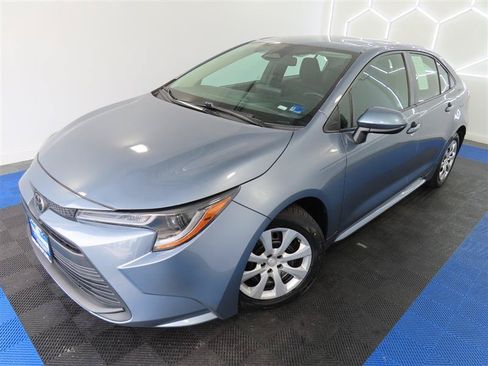 Used 2024 Toyota Corolla LE FWD image 4