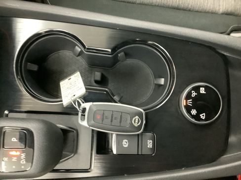 Used 2023 Nissan Rogue SV AWD/4WD image 18