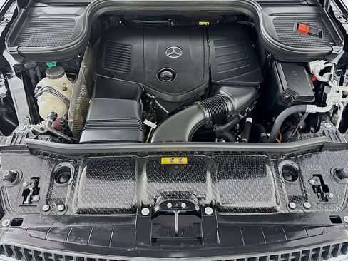 Certified 2025 Mercedes-Benz GLE 450e 4MATIC image 11