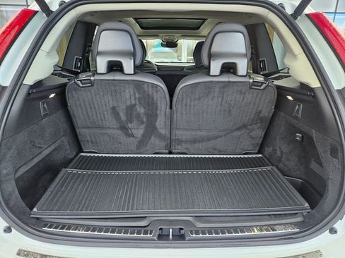 Used 2023 Volvo XC90 B6 Plus w/ Protection Package Premier image 10