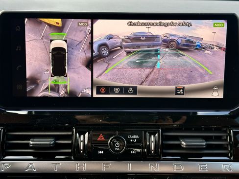 New 2026 Nissan Pathfinder Platinum image 15