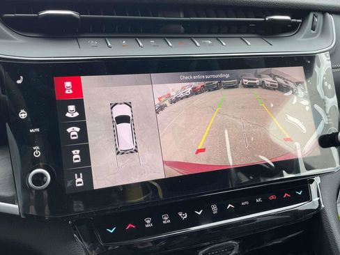 New 2026 Jeep Grand Cherokee Limited w/ Luxury Tech Group II AWD/4WD image 34