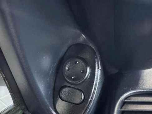 Used 2002 Porsche 911 Cabriolet image 29