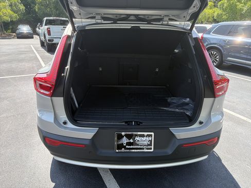 Certified 2023 Volvo XC40 B5 Ultimate w/ Protection Package Premier AWD/4WD image 34