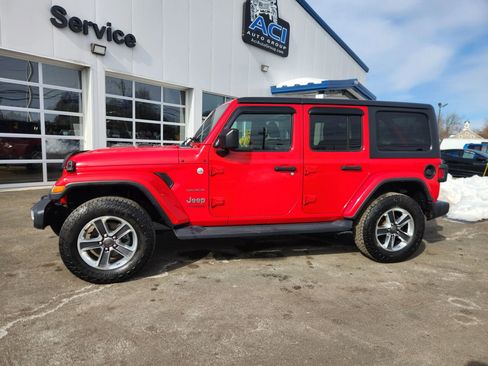 Used 2018 Jeep Wrangler Unlimited Sahara image 7
