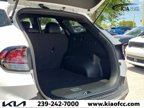Certified 2024 Kia Sportage X-Line AWD/4WD image 10