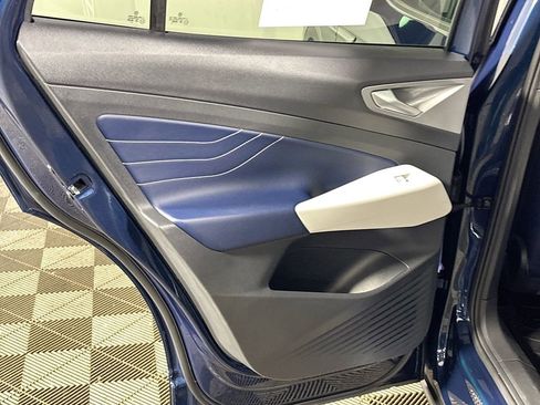 Used 2023 Volkswagen ID.4 Pro S image 20