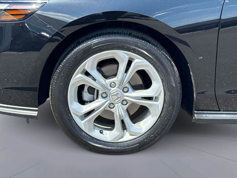 Certified 2024 Honda Accord LX image 11