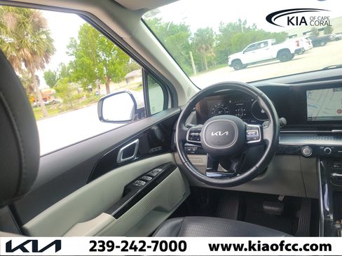 Used 2022 Kia Carnival SX Prestige FWD image 20