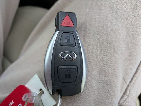 Used 2018 INFINITI QX30 Premium w/ Cargo Package image 29