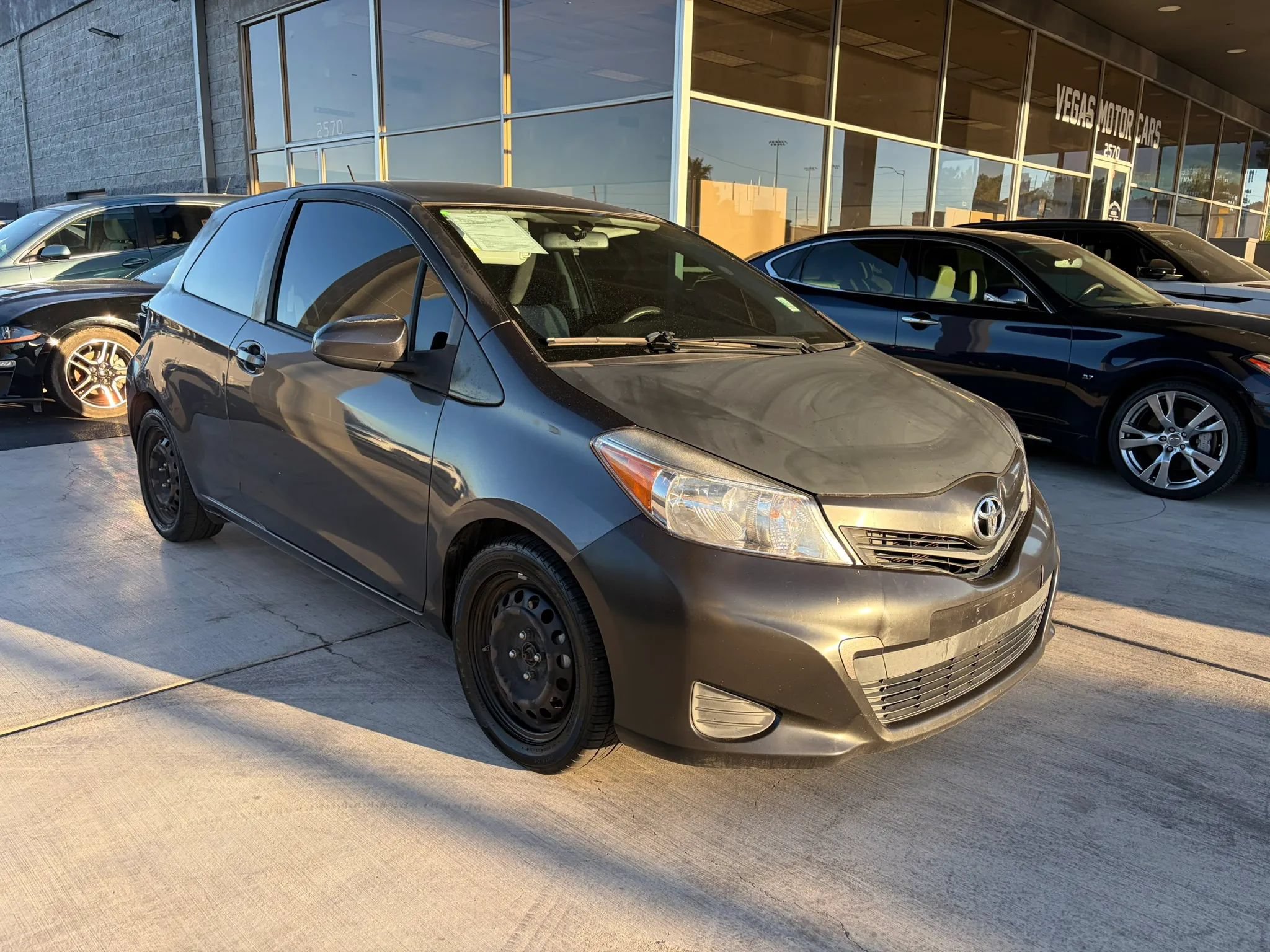 Used 2012 Toyota Yaris LE FWD image 2