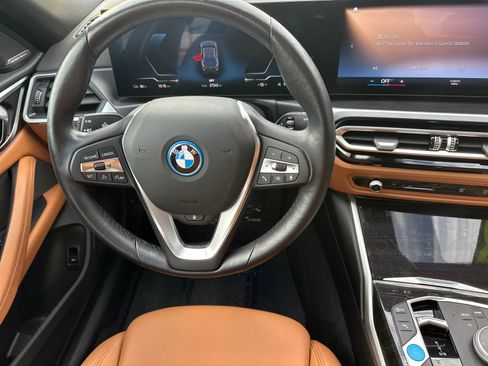 Used 2023 BMW i4 eDrive35 w/ Premium Package image 14