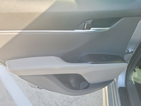 Certified 2023 Toyota Camry SE FWD image 11