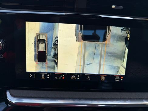 Used 2025 GMC Sierra 3500 Denali w/ Denali Reserve Package AWD/4WD image 46