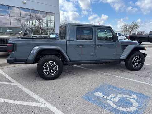 New 2026 Jeep Gladiator Rubicon AWD/4WD image 32