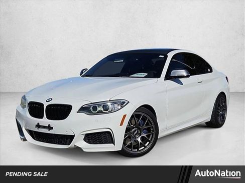 Used 2014 BMW M235i Coupe image 1