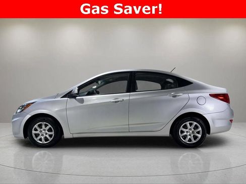 Used 2013 Hyundai Accent GLS image 10