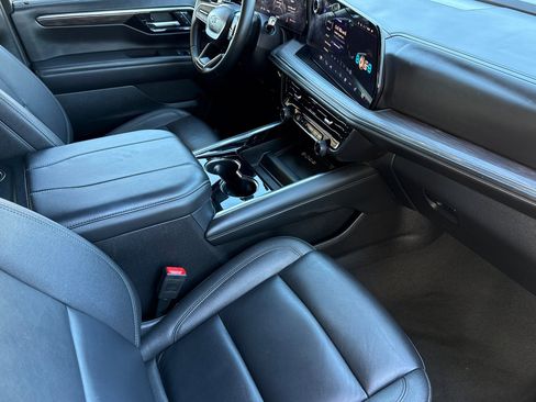 Used 2025 Chevrolet Tahoe Z71 image 21