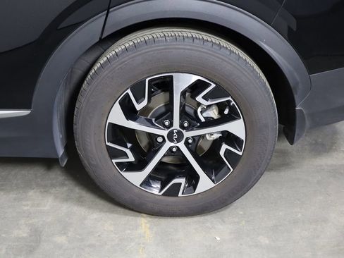 Used 2024 Kia Sportage EX FWD image 43