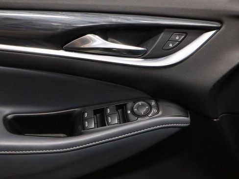 Used 2023 Buick Enclave Essence FWD image 23