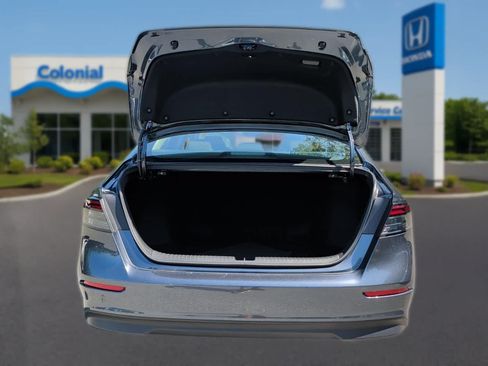 Used 2025 Honda Accord SE image 32