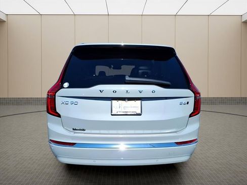 New 2026 Volvo XC90 B6 Plus w/ Protection Package Premier AWD/4WD image 8