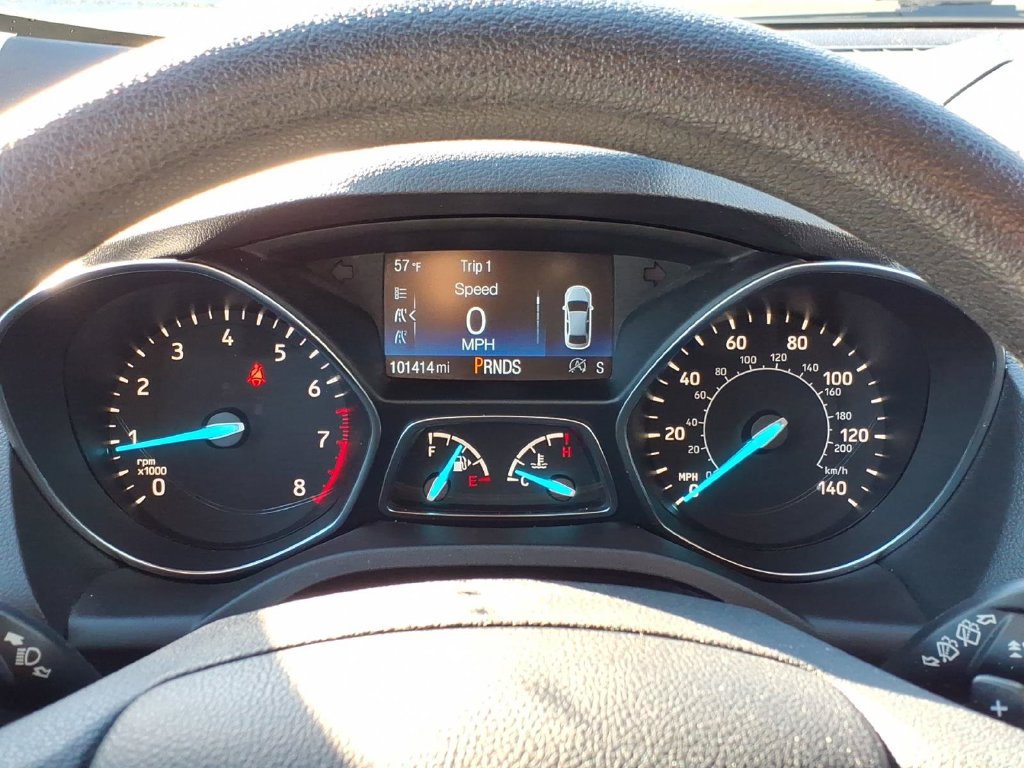 Used 2017 Ford Escape SE w/ Equipment Group 201A FWD image 21