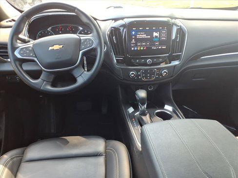 Used 2023 Chevrolet Traverse LT AWD/4WD image 9