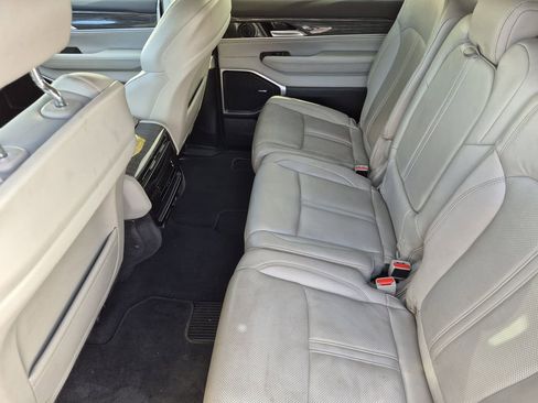 Used 2022 Jeep Wagoneer Series II image 23