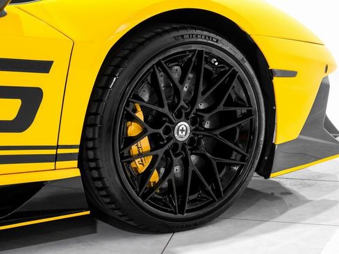 Used 2016 Lamborghini Aventador LP 700-4 image 60