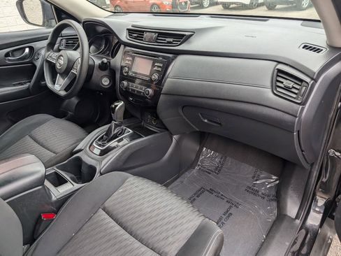 Used 2017 Nissan Rogue S image 13