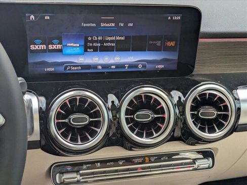 New 2026 Mercedes-Benz GLB 250 image 12