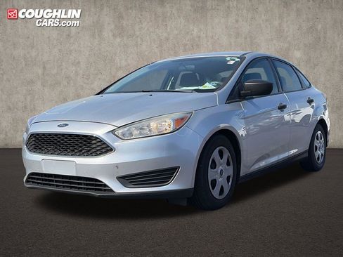 Used 2017 Ford Focus S FWD image 3