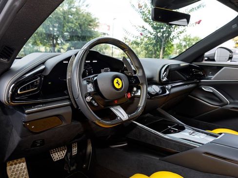 Used 2025 Ferrari Purosangue AWD/4WD image 32