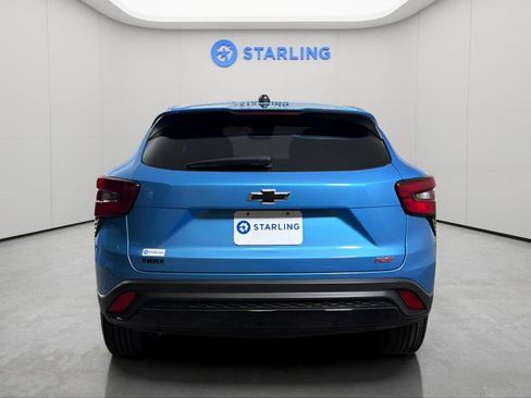 Certified 2025 Chevrolet Trax RS w/ Driver Confidence Package FWD image 8