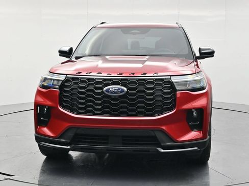 New 2026 Ford Explorer ST-Line w/ ST-Line Street Pack AWD/4WD image 2