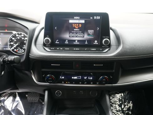 Used 2023 Nissan Rogue SV w/ SV Premium B Package FWD image 20