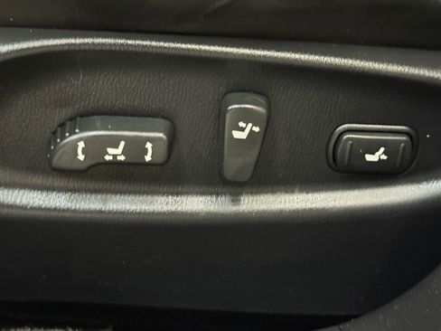 Used 2012 INFINITI M37 w/ Premium Pkg image 24