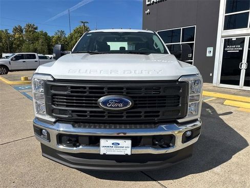 New 2026 Ford F350 XL w/ FX4 Off-Road Package image 2