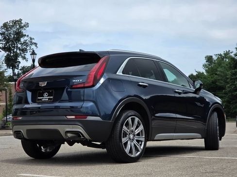 Used 2019 Cadillac XT4 Premium Luxury FWD image 28