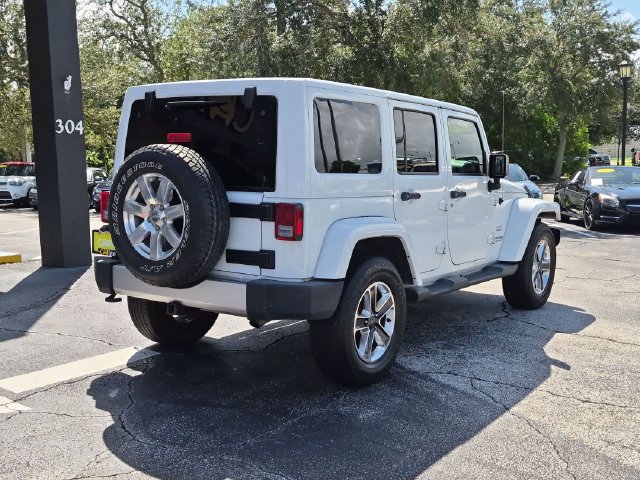 Used 2018 Jeep Wrangler Unlimited Sahara w/ Dual Top Group AWD/4WD image 5